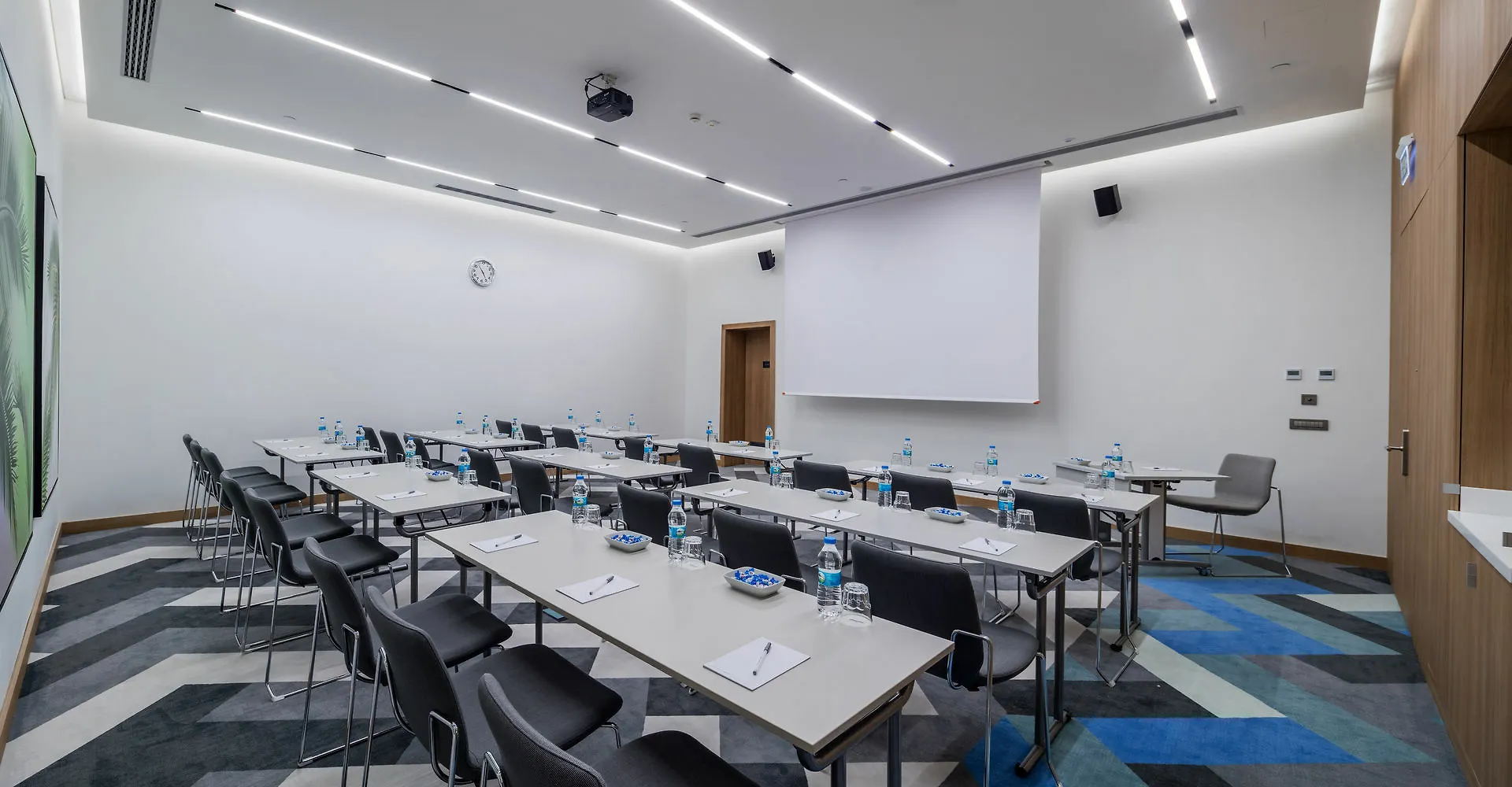 Hampton By Hilton Istanbul Zeytinburnu Hotel
